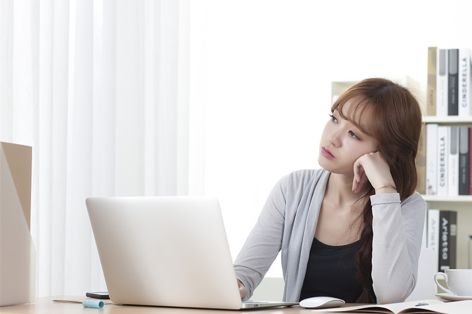 如果發(fā)現(xiàn)報價出錯，該如何挽回客戶？